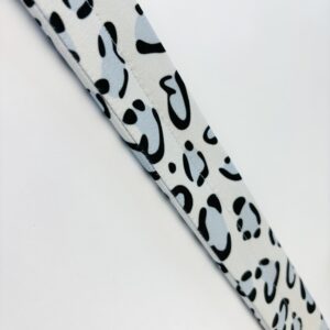 Highfom Snow Leopard Sling
