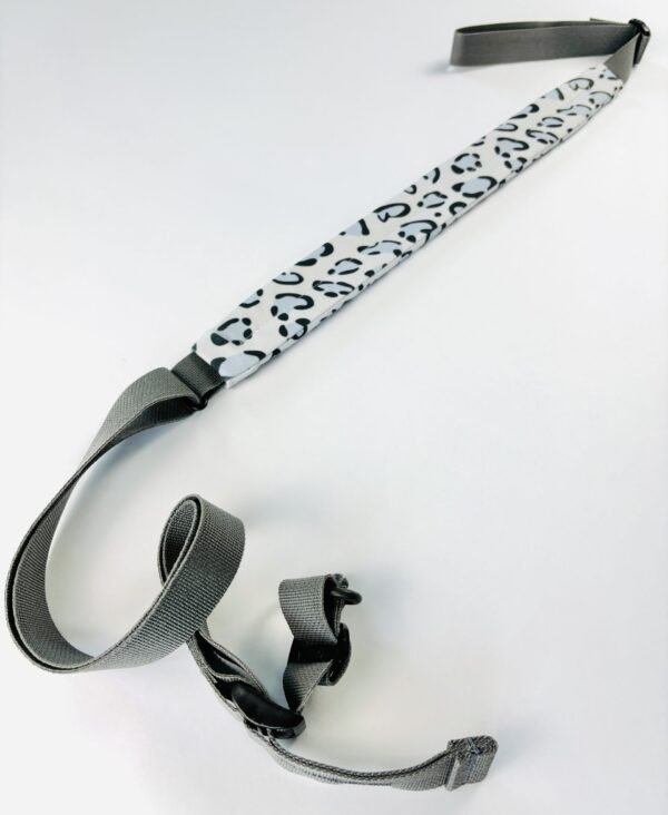 Highfom Snow Leopard Sling