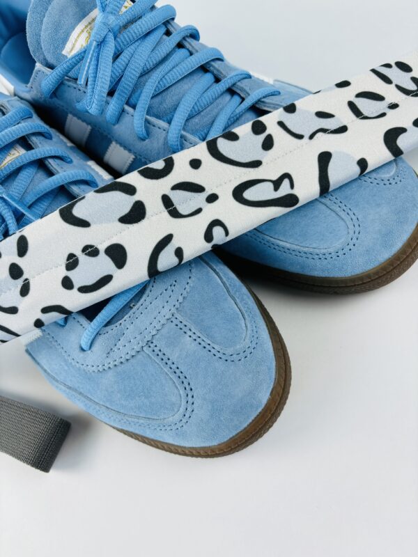 Highfom Snow Leopard Sling